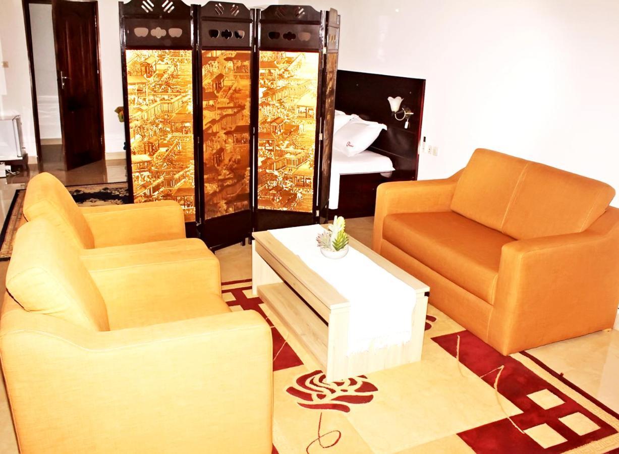 Hotel Ganiela Kpalime Bagian luar foto