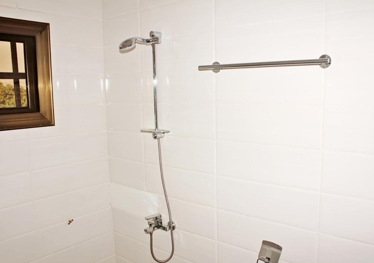 Hotel Ganiela Kpalime Bagian luar foto
